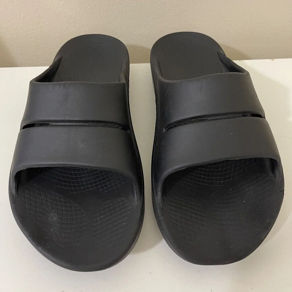Oofos‎ Ooahh Mens 9 Womens 11 Slip On Sport Recovery Slide Sandals Black Casual